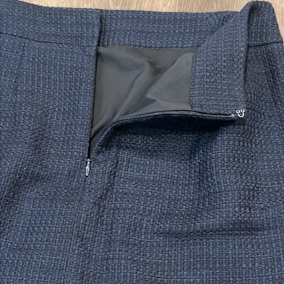 NWT LOFT Navy Blue Woven Sweater Skirt Size 4 Pockets Tweed Career Office - Picture 11 of 16